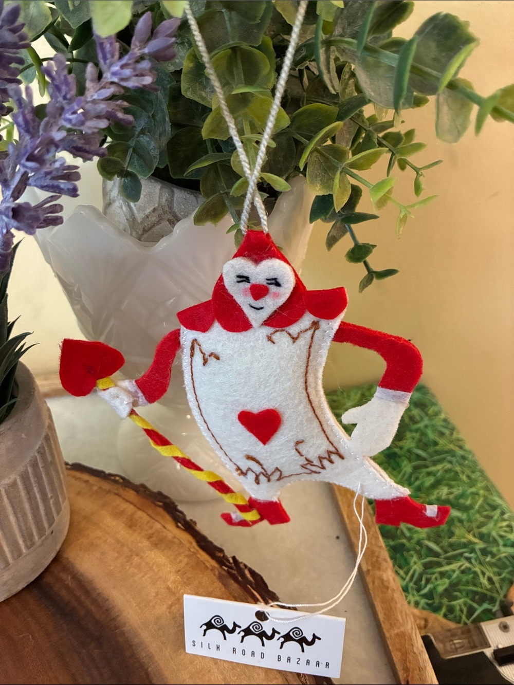Silk Road Bazaar, Handmade, Alice in Wonderland heart card ornament, NWT